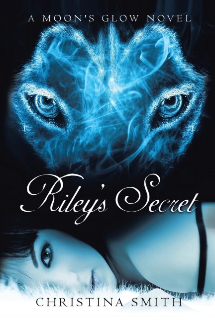 Rileys Secret: A Moons Glow Novel # 1
