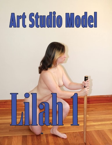 Art Studio Model Lilah 1