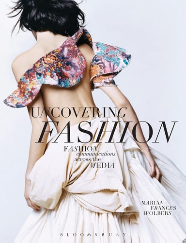 Uncovering Fashion Fashion Communications Across the Media