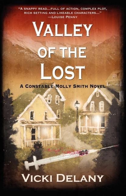 Valley of the Lost: A Constable Molly Smith Mystery