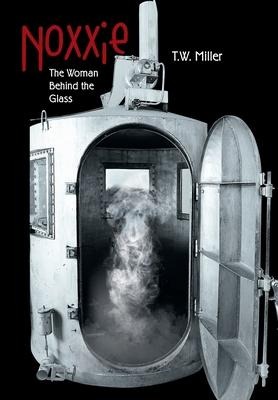 Noxxie: The Woman Behind the Glass