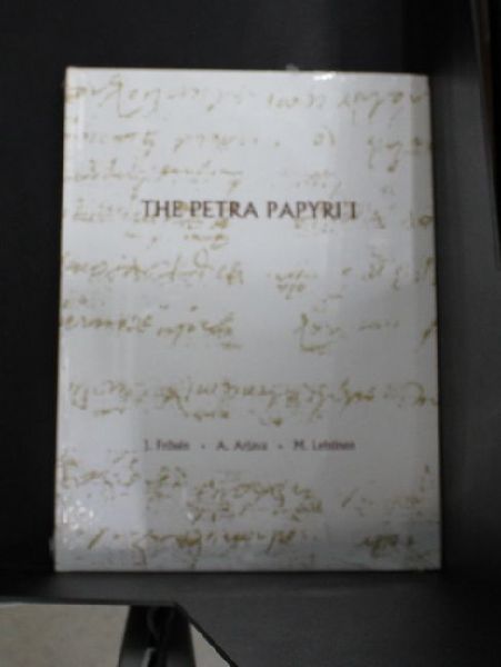 The Petra Papyri I