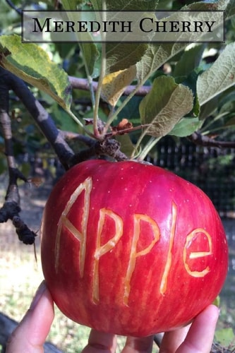 Apple The Complete Guide to Organic Success in Your Backyard