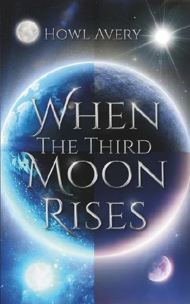 When the Third Moon Rises: An MM Alien Romance Novella